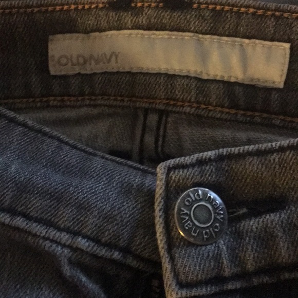 Old navy faded black denim skirt - Picture 3 of 3